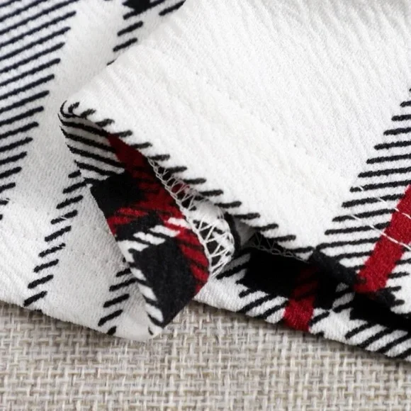 Off shoulder top & tartan Skirt 💋 - Picture 2 of 4